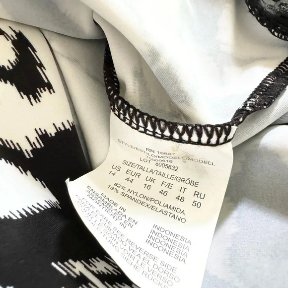 SWIM SOLUTIONS Bust Support Flyaway Convertible Tankini Swim Top Size 14 NWT - Picture 9 of 11